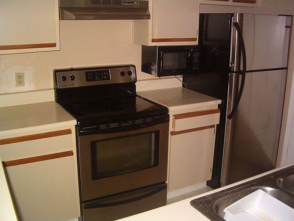 4th image of 4301 Lizshire Ln APT C-205