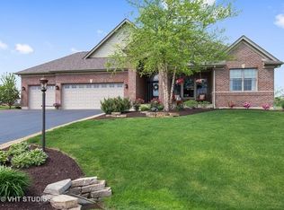 9915 Saint Andrews Dr, Marengo, IL 60152
