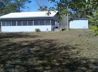 157 Black Creek Lodge Rd, Freeport, FL 32439