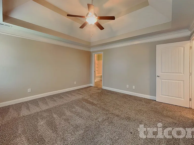 513 Sourwood Dr — Photo 6