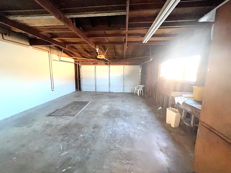 21849 Cottonwood Ave — Photo 28