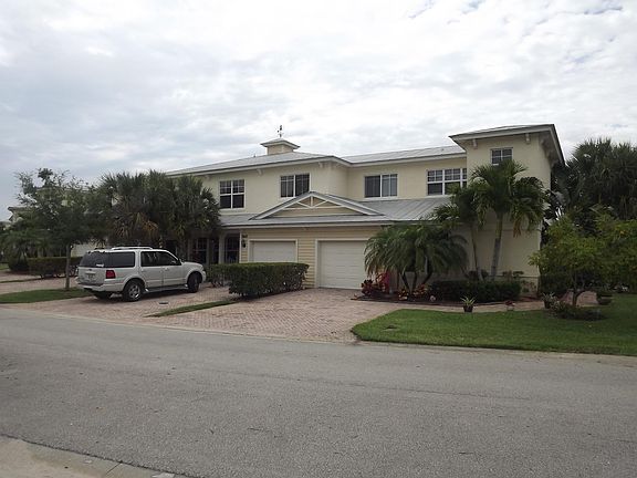 3rd image of 2603 Creekside Drive #70