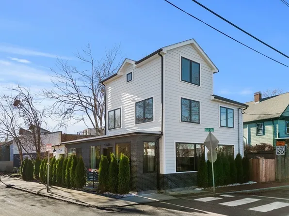 131 Sherman St, Cambridge, MA 02140