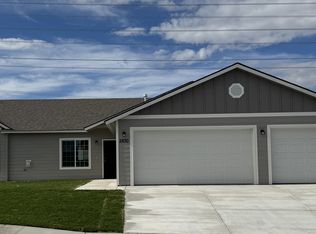 2830 Curlew St, Umatilla, OR 97882