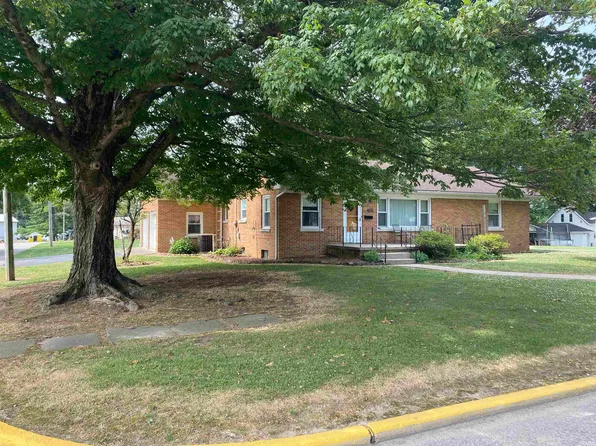 107 E Walnut St, Owensville, IN 47665