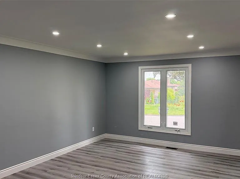 3131 Briarbank Dr — Photo 2
