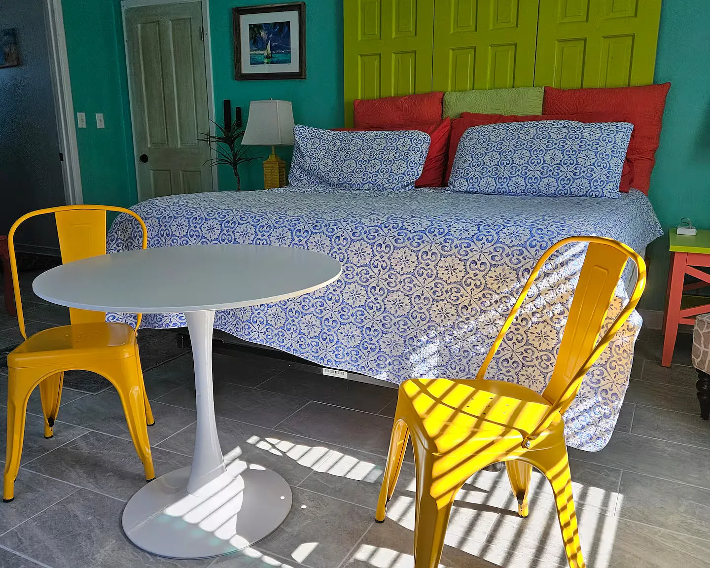 2 bed, 850 sqft, $1,400 — Photo 1