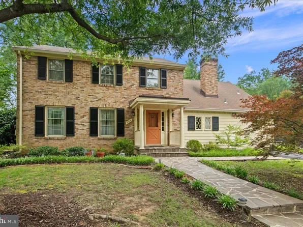 8717 Highgate Rd, Alexandria, VA 22308