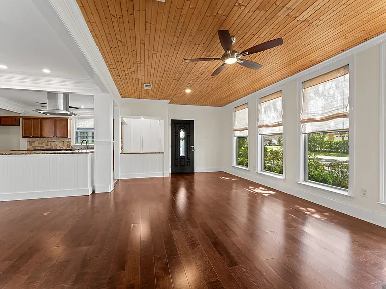 3919 Claycut Rd — Photo 8