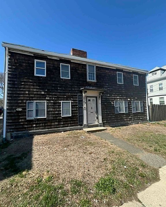 1st image of 239 Maple St