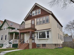 2976 S 8th St, Milwaukee, WI 53215