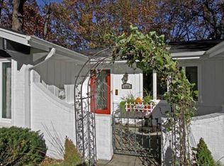 548 Lakeview Ct, Bartlett, IL