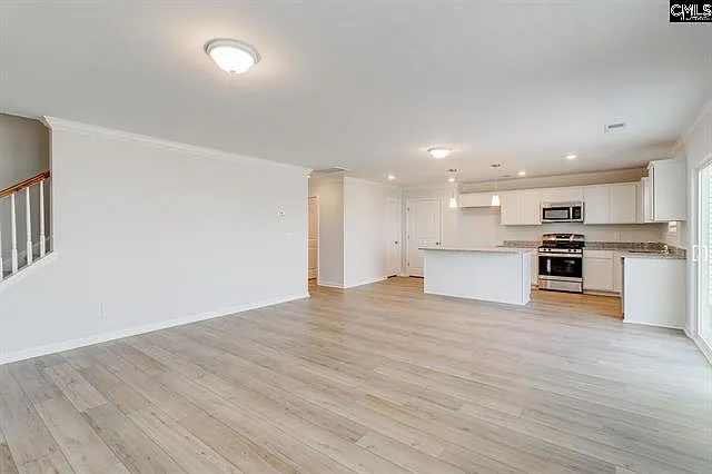 1041 Crescent Corner Dr — Photo 3