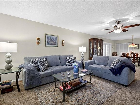 3rd image of 46 Fleming Ct