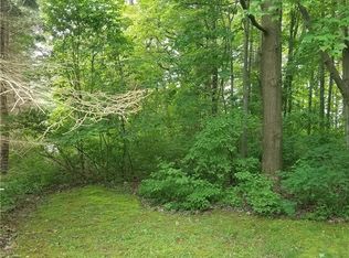 McCreary Rd, Erie, PA 16506