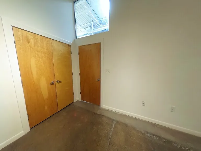 1011 W Marshall St #137 — Photo 4