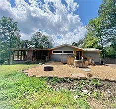 1st image of 390 Haddock Dr