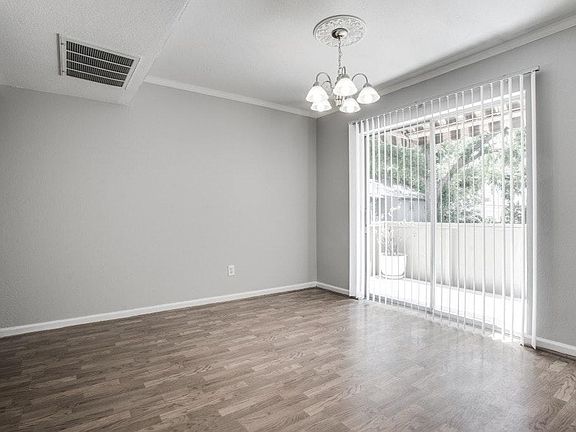3rd image of 4327 Holland Ave APT 202I