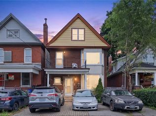 105 Rosemont Ave, Hamilton, ON L8L 2M6