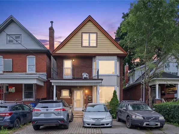 105 Rosemont Ave, Hamilton, ON L8L 2M6
