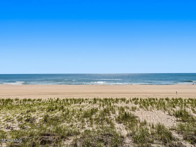 448 Ocean Ave #14B — Photo 2