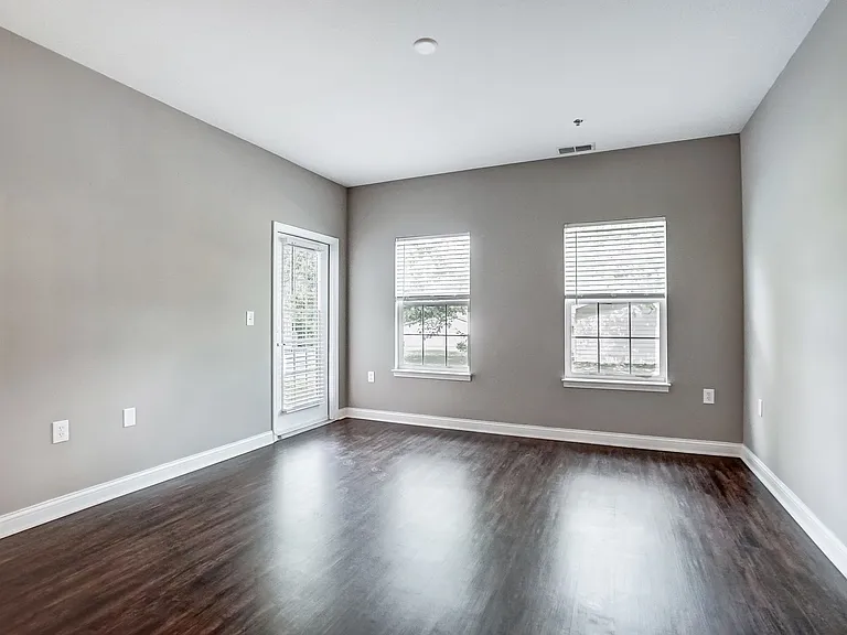 Premier Flats — Photo 12