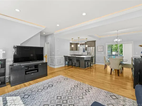 36 Ferris Avenue APT B4, Norwalk, CT 06854