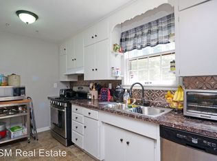 2716 Harvester Ave E, Maplewood, MN 55119