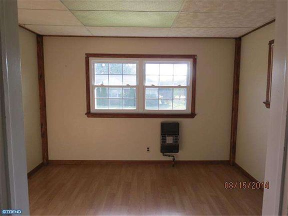 5th image of 513 W Gardner Ave