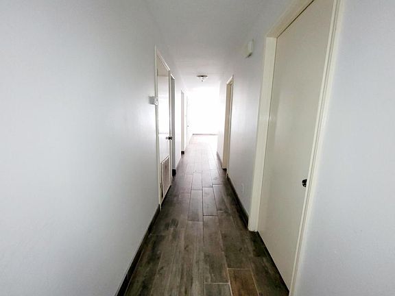 3rd image of 3009 Ashley Pl