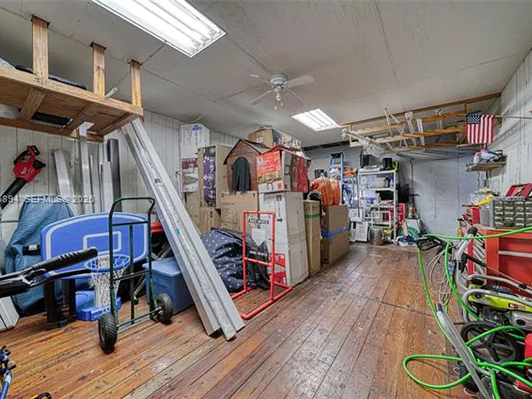 10600 SW 80th Ct — Photo 45