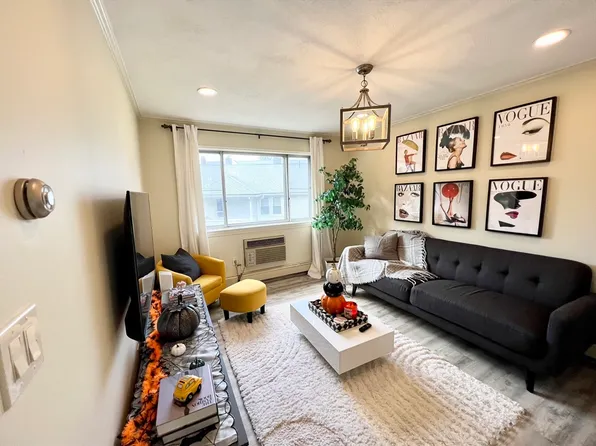 5 Norumbega Ter APT 5F, Waltham, MA 02453