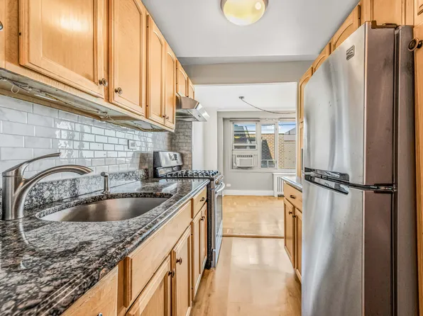 900 West 190th Street image 5 of 25