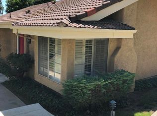 323 Sprucewood Ave, Oak Park, CA 91377