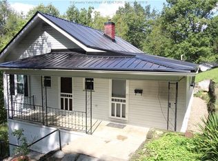 26 Pleasant Rd, Charleston, WV 25314