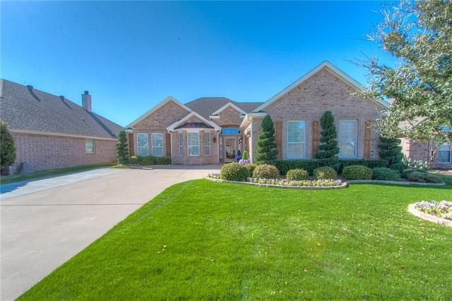 1st image of 8417 Arroyo Ln