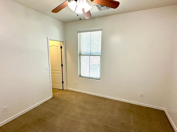 4261 N 180th Ln — Photo 24