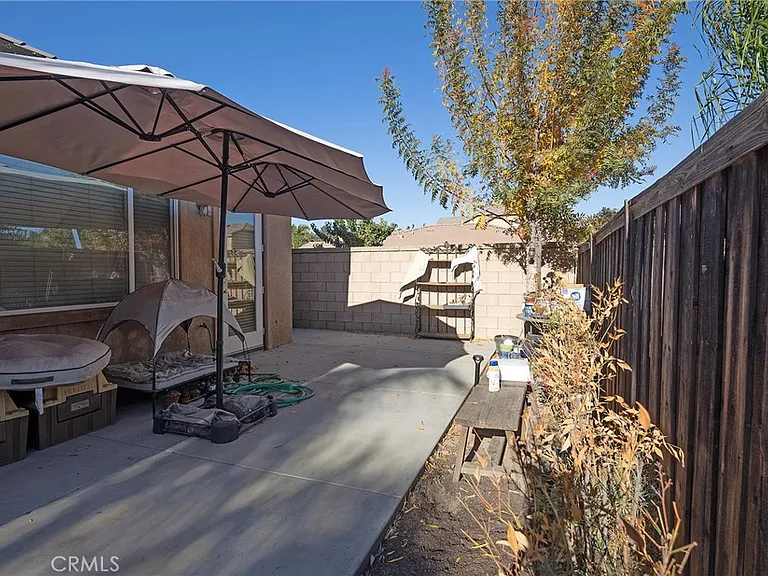32018 Merano St — Photo 4