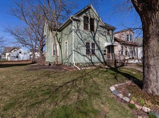1348 W 14th St, Davenport, IA