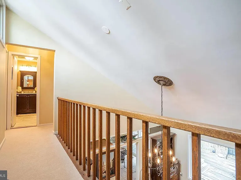 11696 Fox Glen Dr — Photo 22