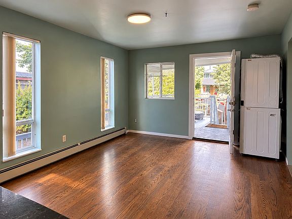 3rd image of 6551 Halifax St