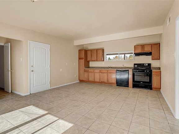 5th image of 5120 Jerry Dr