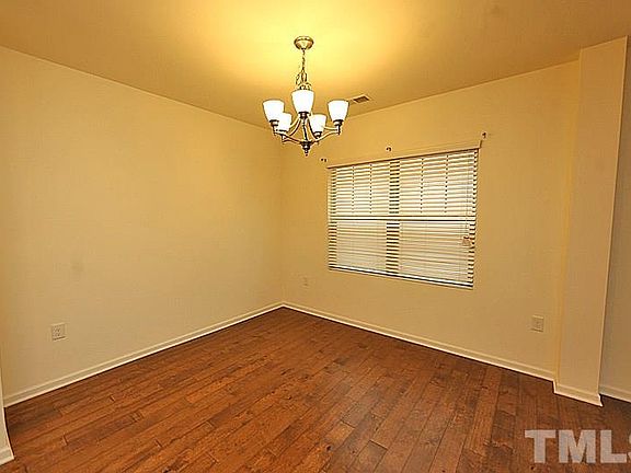5th image of 2029 Tanners Mill Dr