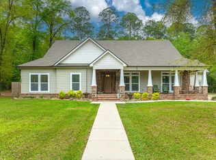 5290 Old River Rd, Baker, FL 32531