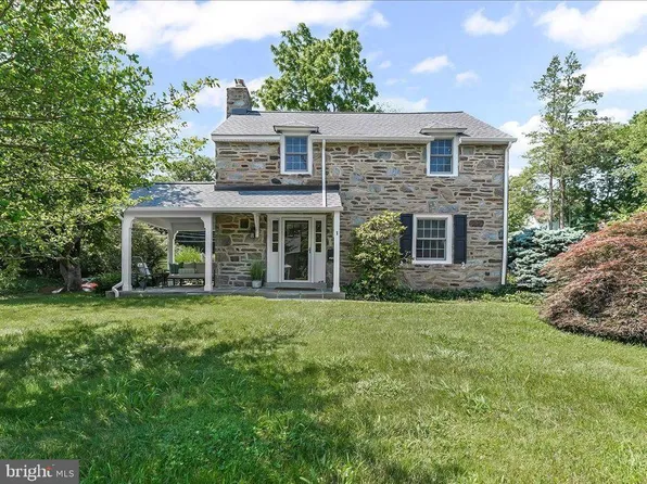 1 Green Valley Rd, Wallingford, PA 19086