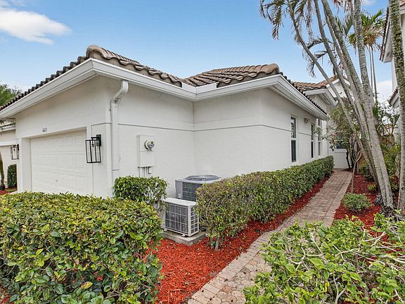 3rd image of 6623 NW 25th Avenue