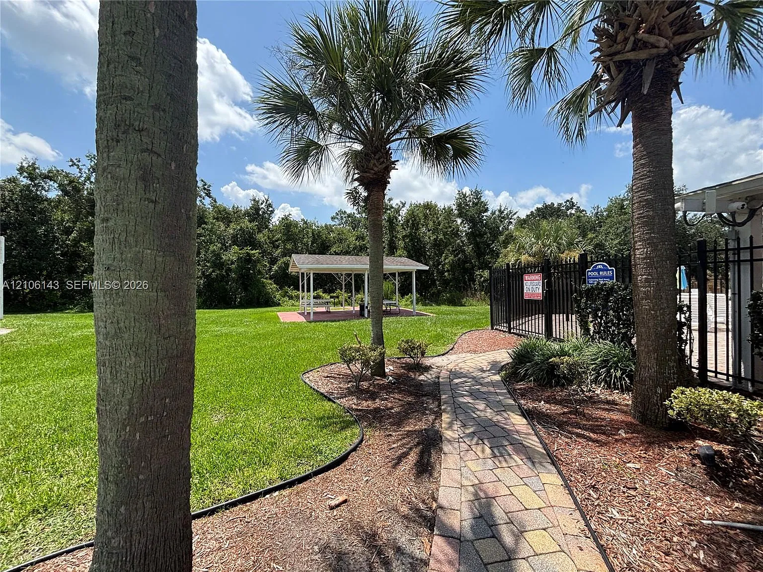 3 bed, 2.0 bath, $2,150 — Photo 2