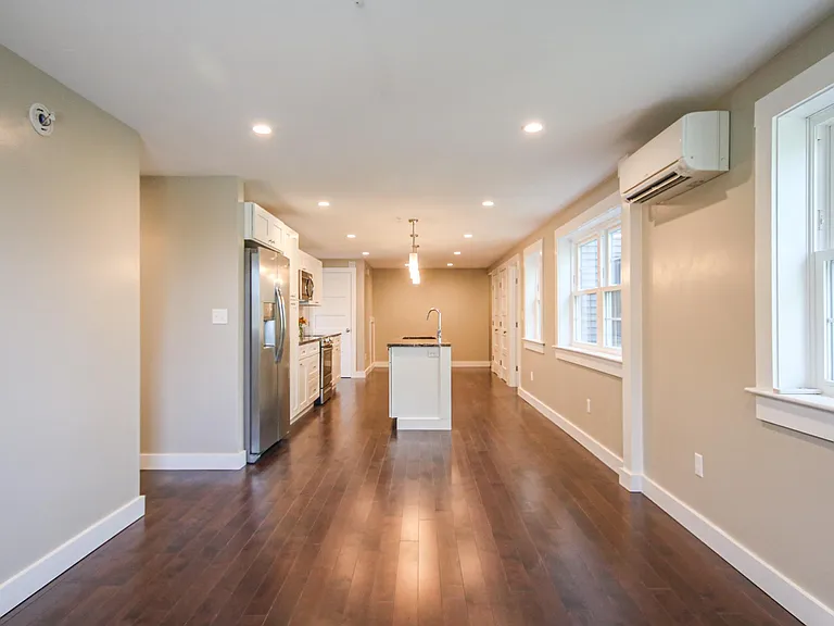 137 York St — Photo 15
