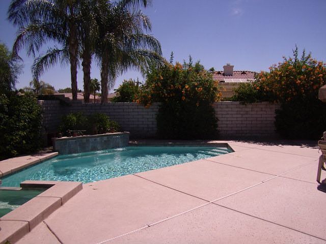 1st image of 40868 Avenida Solana