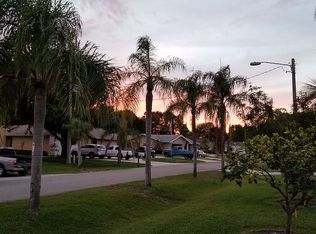 5541 Burnham Ct, North Fort Myers, FL 33903